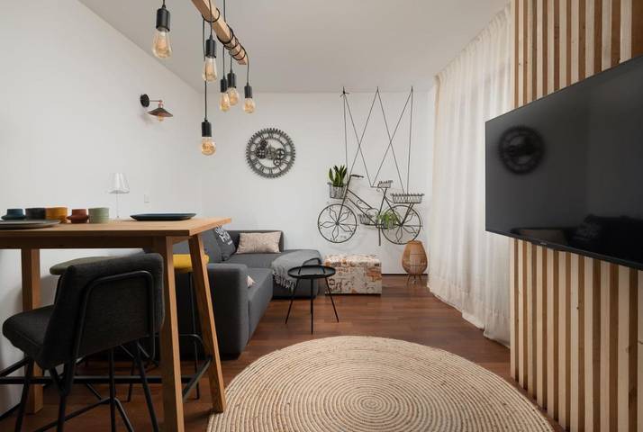 BnB für 4 Personen, mit Whirlpool und Garten sowie Pool in Zadar