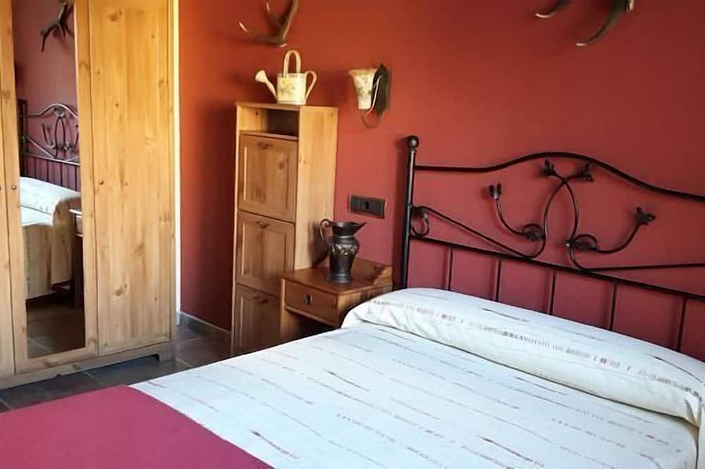Casa rural (alquiler íntegro) La Cabaña  para 10 personas in Mozoncillo de Juarros, Ibeas de Juarros