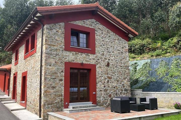 Apartamento para 6 personas, con vistas y jardín en Cudillero