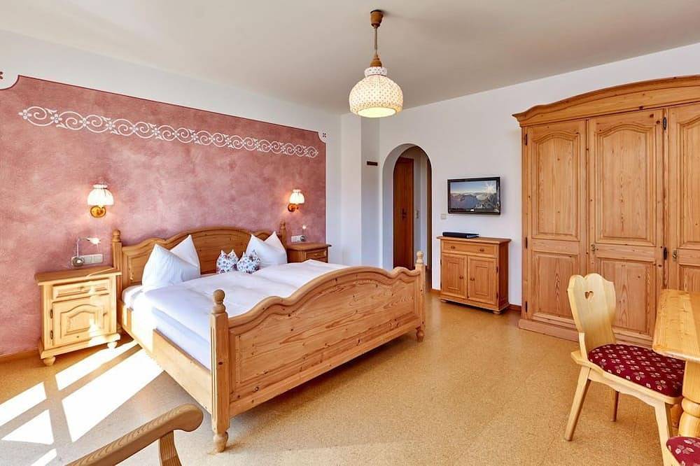 Ferienwohnung Hörnle (2 Schlafzimmer) - Bauernhof Buchwieser in Unterammergau, Bayerische Alpen