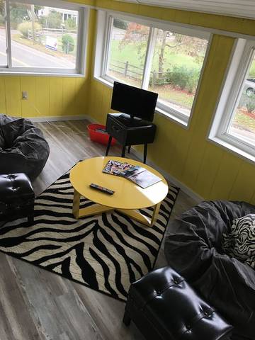 Vacation House for 8 Guests in Branford (CT), Connecticut, Picture 3