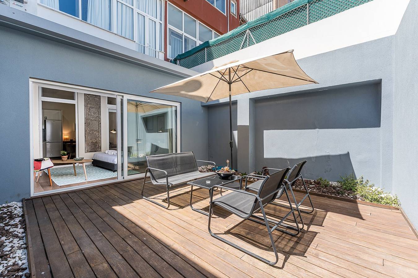 Ganze Wohnung, Ferienwohnung für 2 Personen mit Terrasse in Cedofeita, Porto