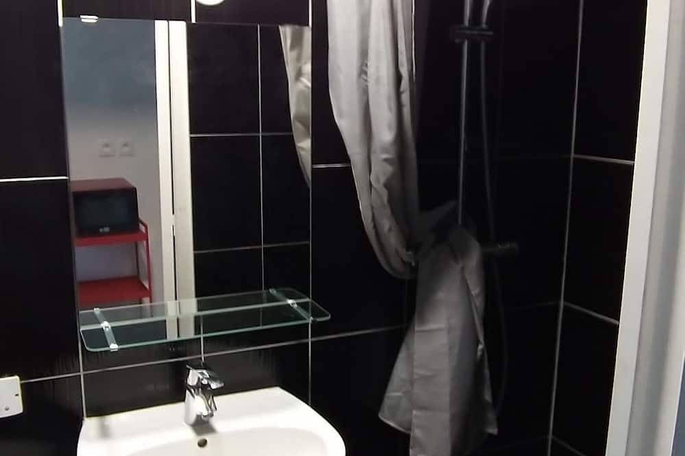 Entire apartment, Studio 2 Personnes-argenteuil in Argenteuil, Val-d'Oise