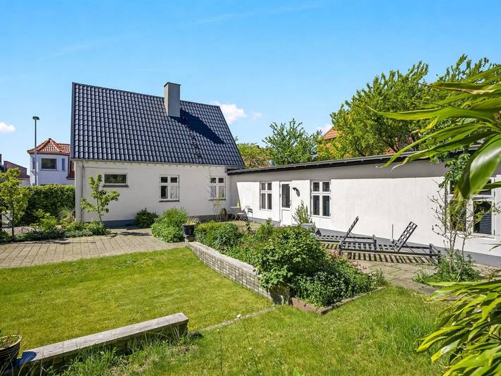 Ferieudlejning for 5 personer, med Terrasse i Frederikshavn