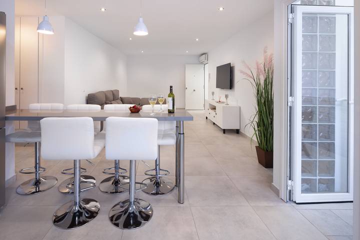 Ferienwohnung für 6 Personen, mit Whirlpool und Balkon in Cómpeta - 4