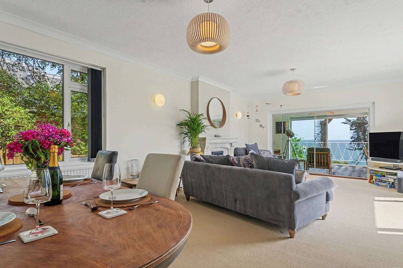 Entire studio, Stonecliffe Sea View Escape in Seaton, Devon