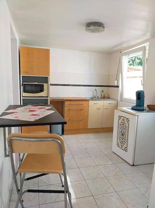 Gîte pour 2 personnes, avec jardin à Marœuil