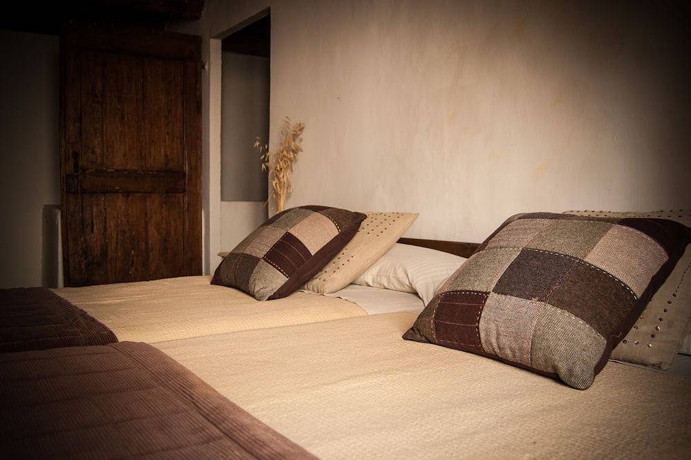 Gite Rural Can Llonga Riudarenes (Girona) Ideal Pour Les Familles Et Groupes in Riudarenes, Province de Gérone