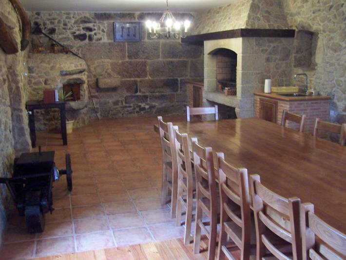 Location de vacances pour 15 personnes, avec jardin ainsi que piscine et vue, animaux acceptés à Tomiño - 2