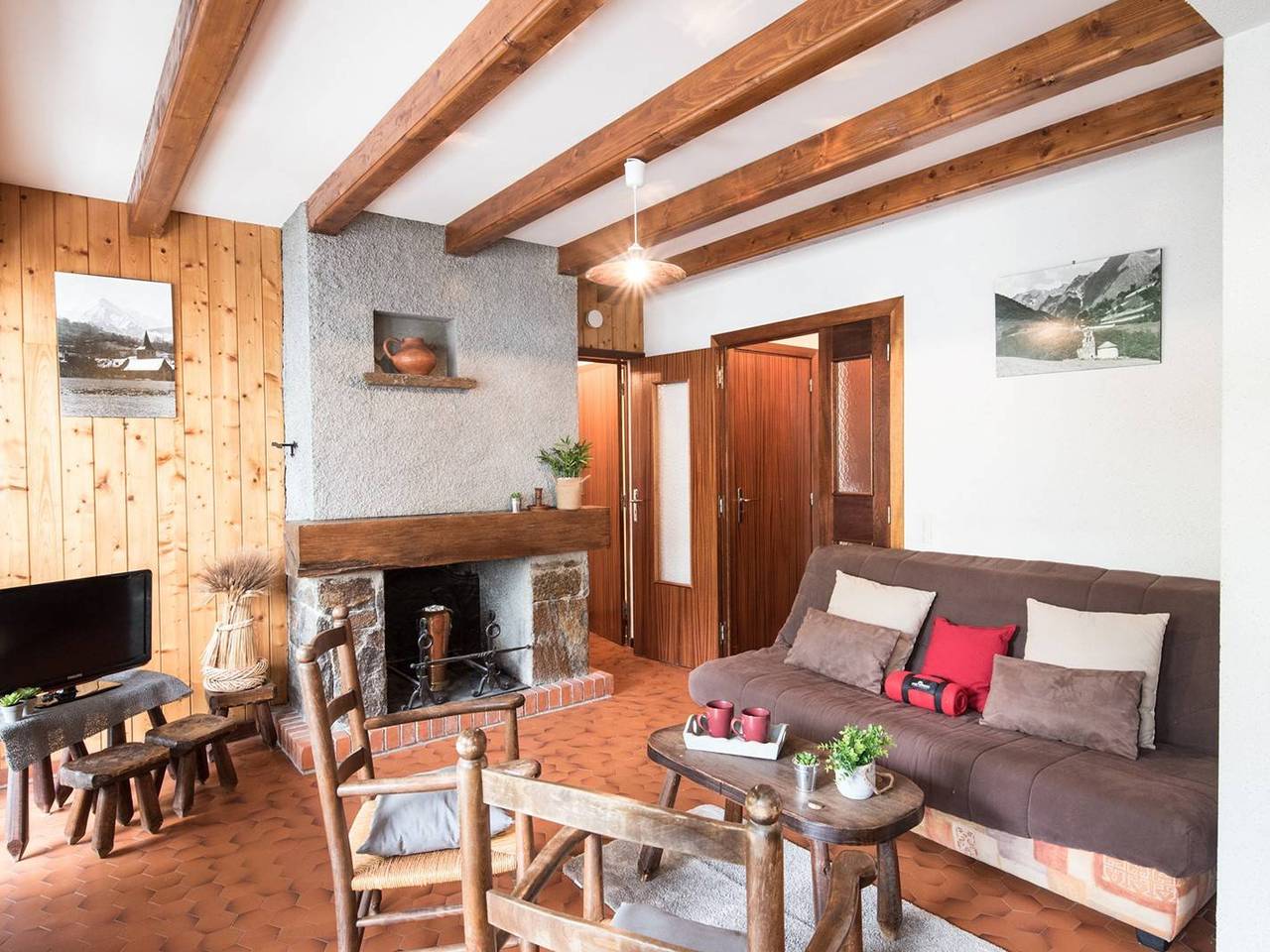 Ganze Wohnung, Charmantes Ferienwohnung für 4 Personen im ruhigen Viertel, in der Nähe von Thermen und Pisten in Saint-Lary-Soulan, Nationalpark Pyrenäen