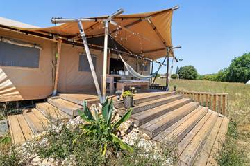 Maison De Vacances pour 6 Personnes dans Lavalade, Périgord Pourpre, Photo 1