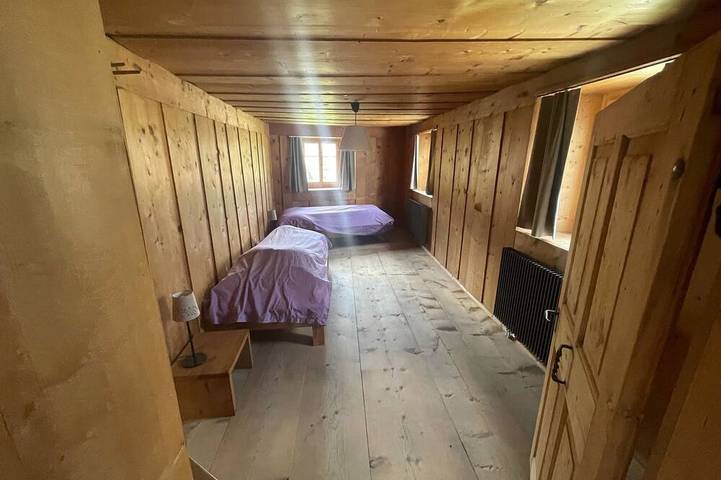 Ganze Wohnung, Tgesa Antgerna Appartement/Fewo, Bad, Wc, 4 oder mehr Schlafräume in Salux, Surses