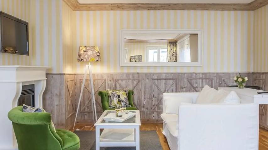 Hotel für 4 Personen, mit Sauna und Balkon in Kirchzarten - 2