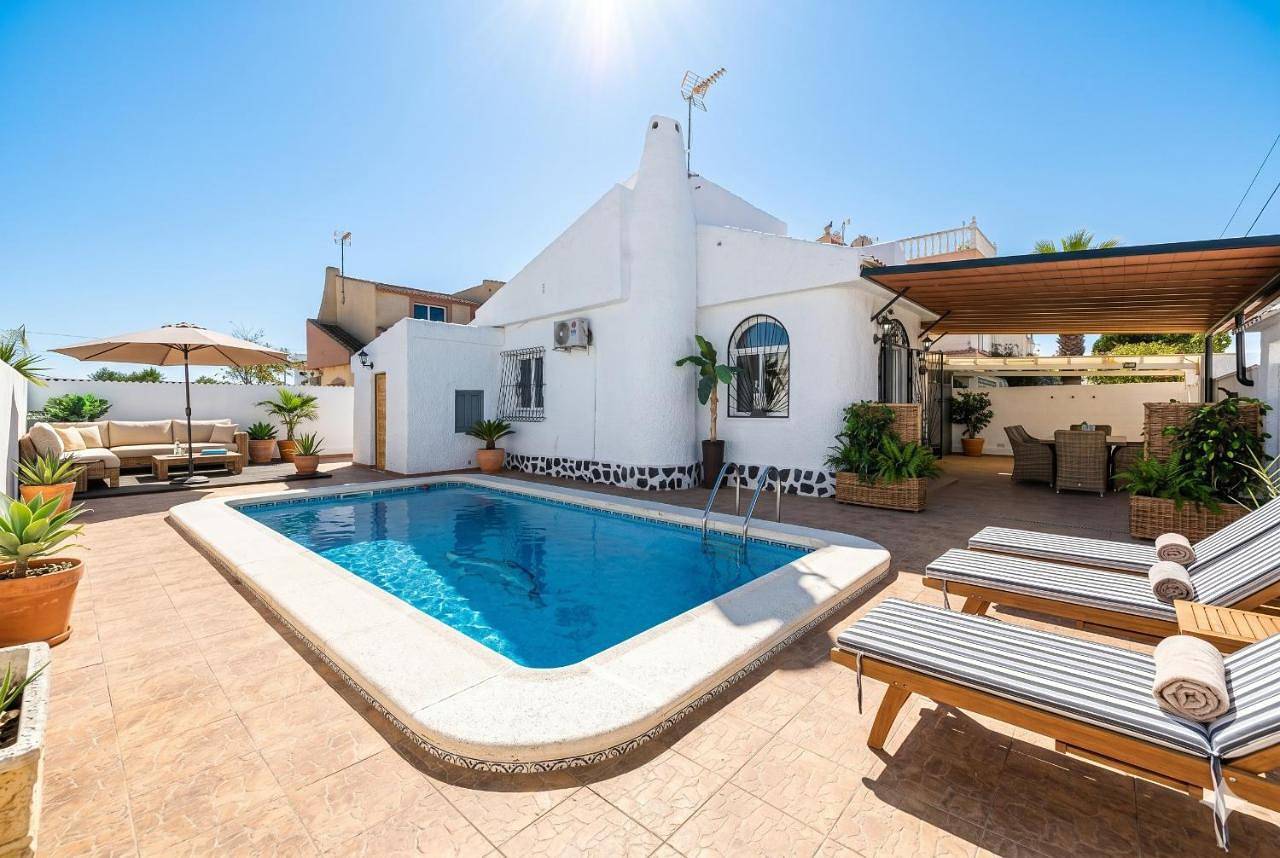 Two-Bedroom Apartment in Pilar de la Horadada, Costa Blanca