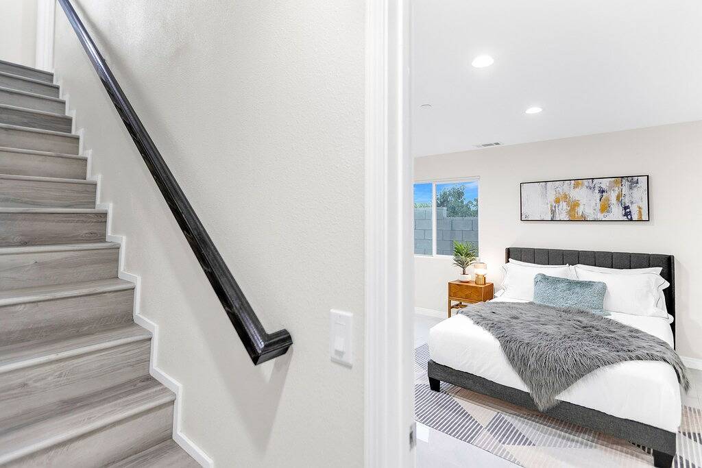 5Br 4.5Ba! Sleeps 18! Games! Little Saigon! Close To Disney & Oc Beaches in Westminster, Orange County