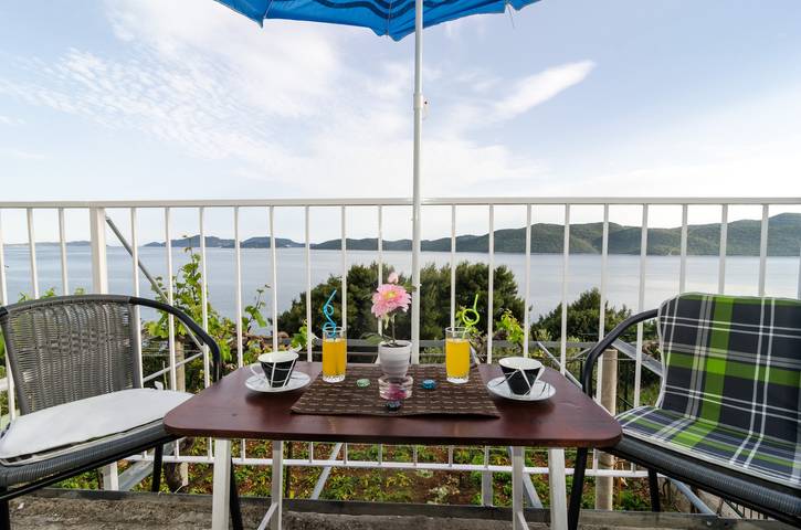 Ferienwohnung für 4 Personen, mit Meerblick und Balkon - 1