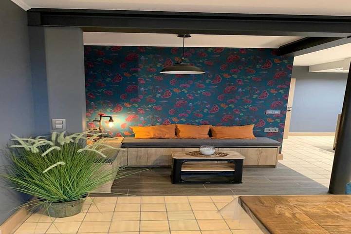 Location de vacances pour 9 personnes, avec jardin et terrasse à Bertrix