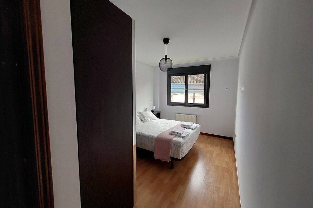 Appartamento intero, 145A Apartamento moderno dos habitaciones in Gijon, Costa Verde (Spagna)
