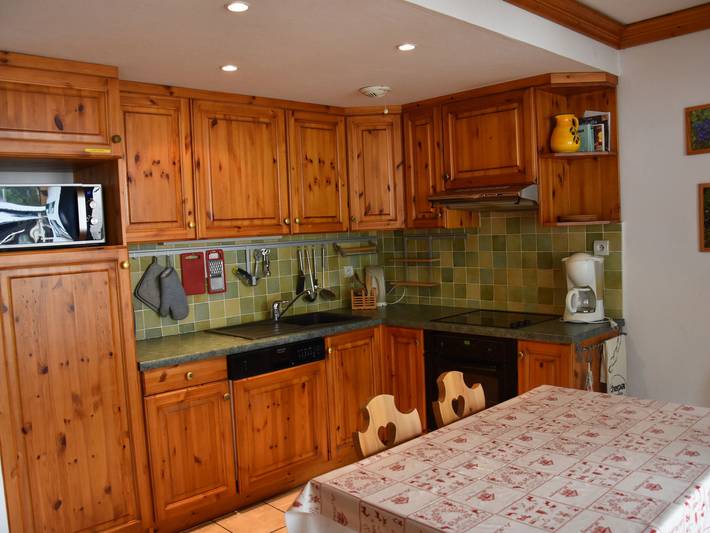 Gîte pour 6 personnes, avec balcon dans Office De Tourisme De Pralognan - 3