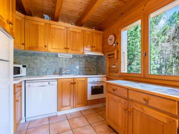 Chalet for 9 People in La Clusaz, Annecy region, Photo 3