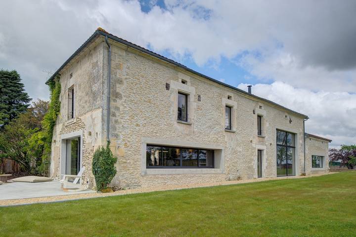 Villa pour 15 personnes, avec jardin en Dordogne - 2