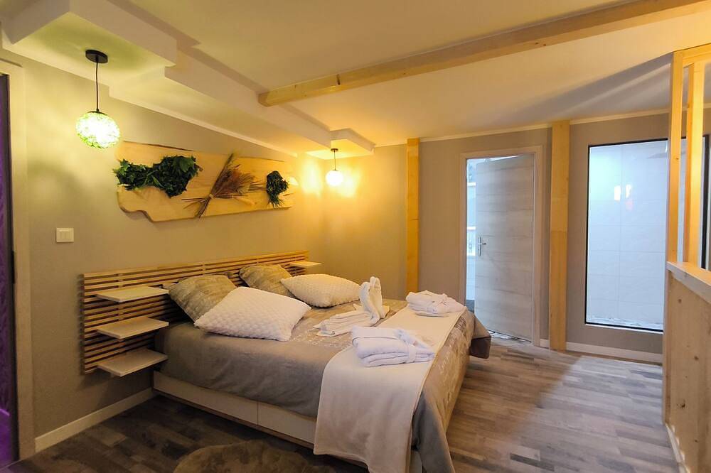 Apartamento entero, Paradise and Love Room! Magnificent apartment with private spa room. in Haguenau, Alsacia del Norte