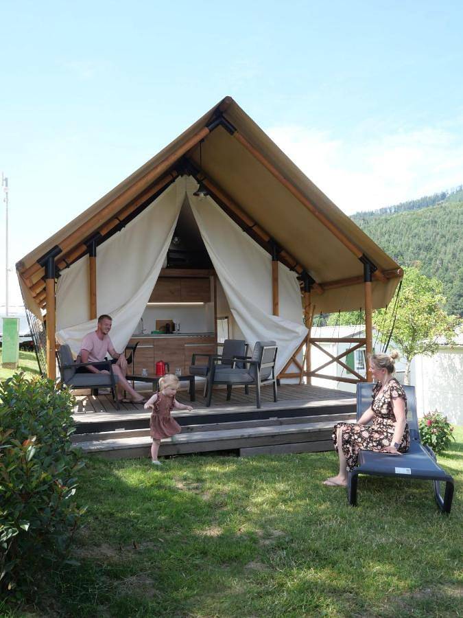 Camping pour 2 personnes, avec Terrasse