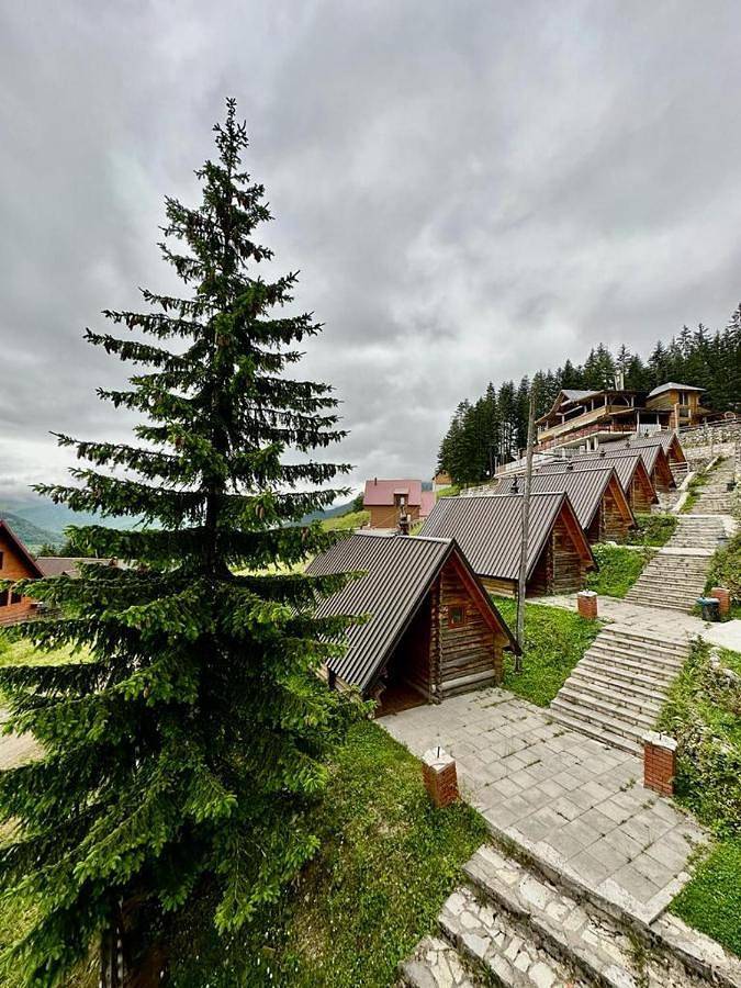 Hotel Te Liqeni in Kosovo