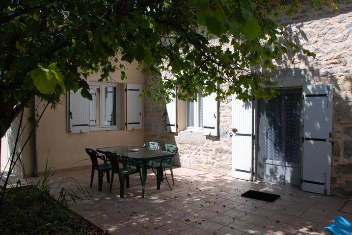 Casa de huéspedes para 5 personas, con jardín y terraza - 1