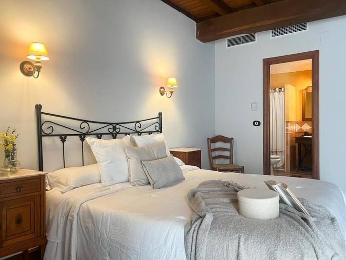 Alojamiento y desayuno para 2 personas, con terraza en Valle del Jerte - 3