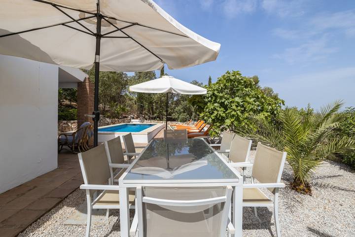 Villa 'Liviana' mit Bergblick, Pool & WLAN in Cómpeta, Málaga Provinz