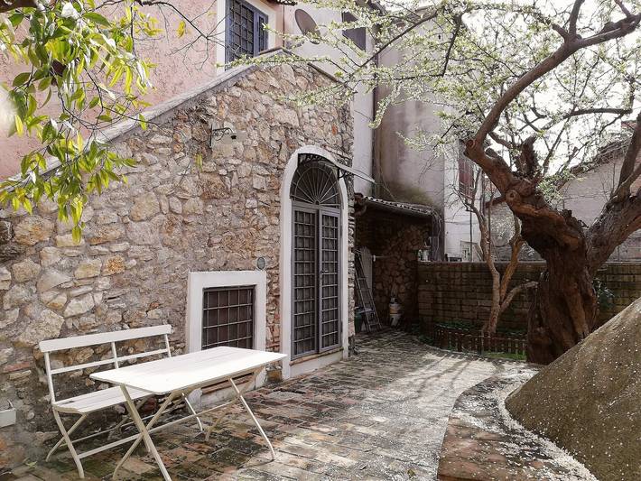 Casa vacanza per 4 persone, con Balcone e Giardino a Capena