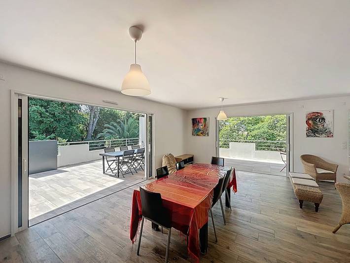 Gîte pour 6 personnes, avec piscine et terrasse dans Plage de Saint-Cyr sur Mer Les Lecques - 4