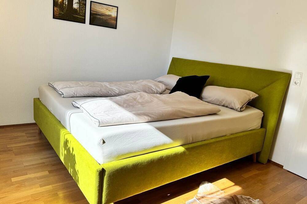 Entire apartment, Ferienwohnung Fichtel-Stein - Holiday apartment, shower and bath, Wc, 2 bedrooms in Ochsenkopf, Fichtelberg