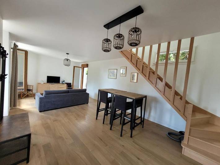 Location de vacances pour 5 personnes, avec jardin à Garches - 2