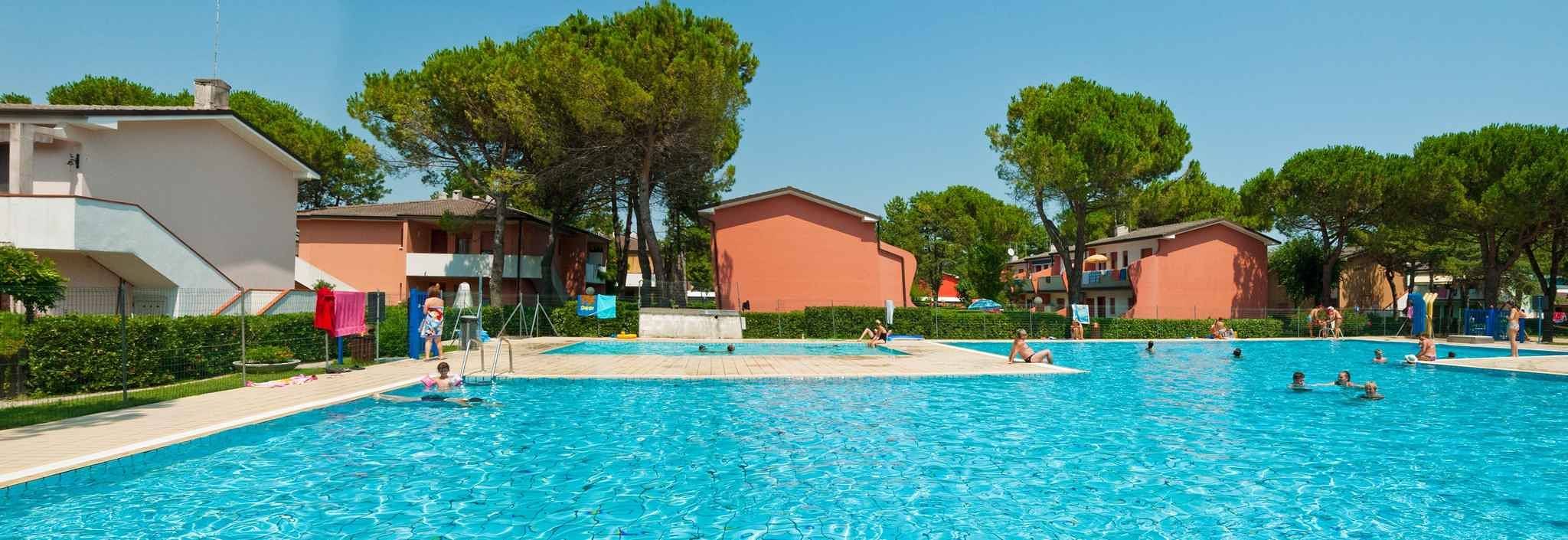 Entire vacation apartment, Holiday apartment with air conditioning and pool  in Bibione, Venice Province