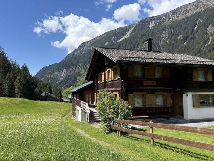 Location de vacances pour 7 personnes, avec jardin et vue, adapté aux familles dans Partenen - 3