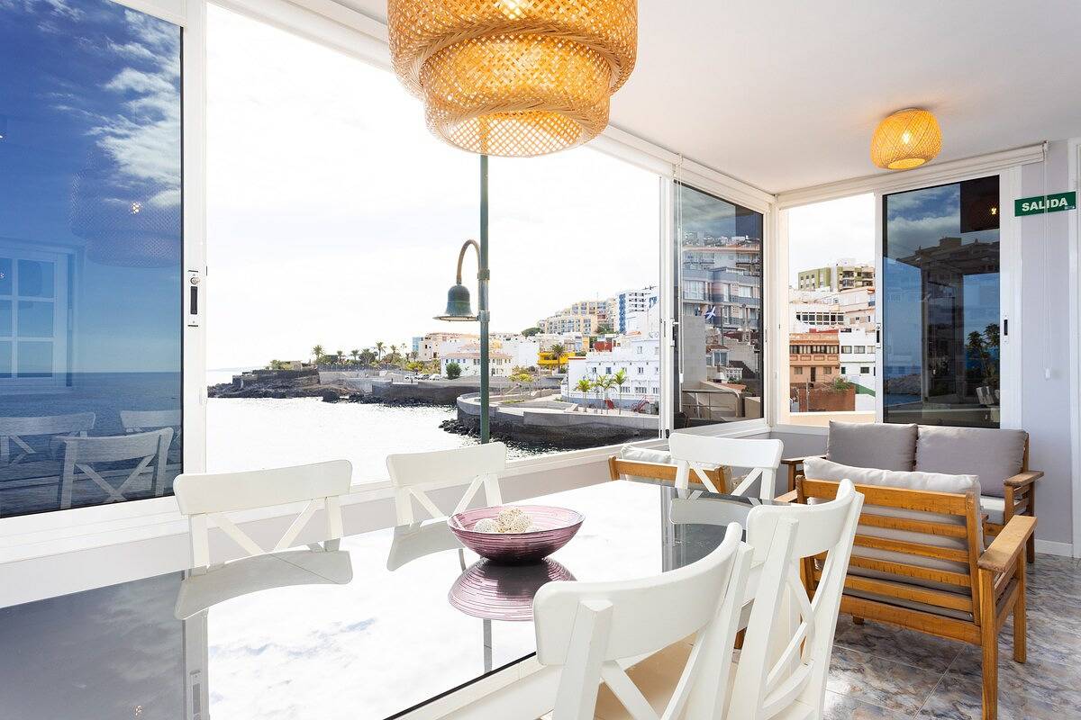 Chalet für 4 Personen mit Terrasse in Arigoña, Las Caletillas