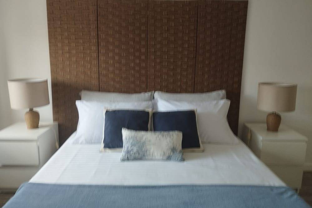 Ganze Wohnung, Atlantic Doors - Sea View, Terrace & Garage - 50m from the beach in Mindelo, Porto Distrikt