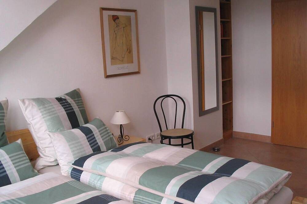 Ganze Wohnung, Ferienwohnung Panoramablick - Appartement/Fewo, Dusche und Bad, Wc, neuwertig in Oberotterbach, Südliche Weinstraße