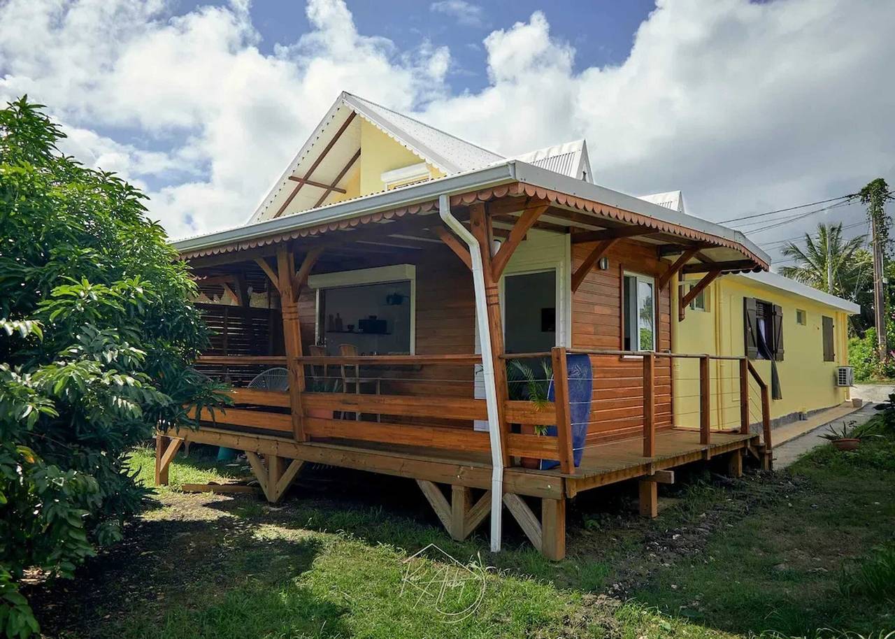 Entire apartment, Apartment with Garden in Le Moule, 55 m² in Le Moule, Guadeloupe (Caribbean)