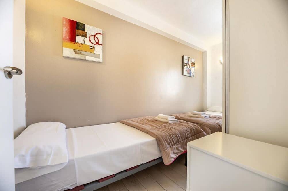 Entire apartment, Esmeralda apartment in Ibiza!!! 202 in Ses Figueretes, Ibiza (Municipality)