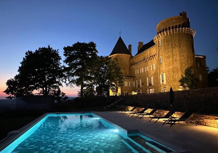 Hôtel pour 2 personnes, avec piscine ainsi que jardin et sauna dans Saint-Michel-de-Bannières