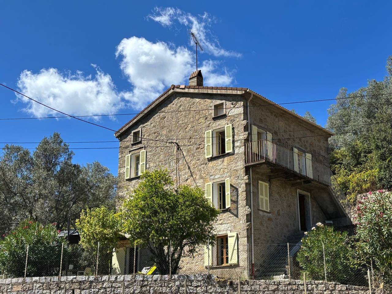 Maison de vacances 'Maison De Jeannette' avec vue sur la montagne, terrasse privée et Wi-Fi in Poggiolo, Parc naturel régional de Corse