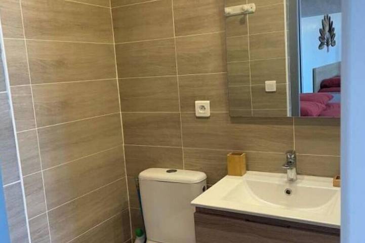 Location de vacances pour 6 personnes, avec jardin et terrasse à Saint-Philippe-d'Aiguille - 4