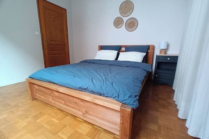 Location de vacances pour 11 personnes, avec balcon et jardin, animaux acceptés à Cran-Gevrier - 2