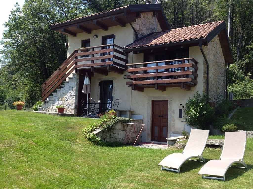 Ferienhaus mit Garten  in Boleto (Madonna del Sasso), Madonna del Sasso
