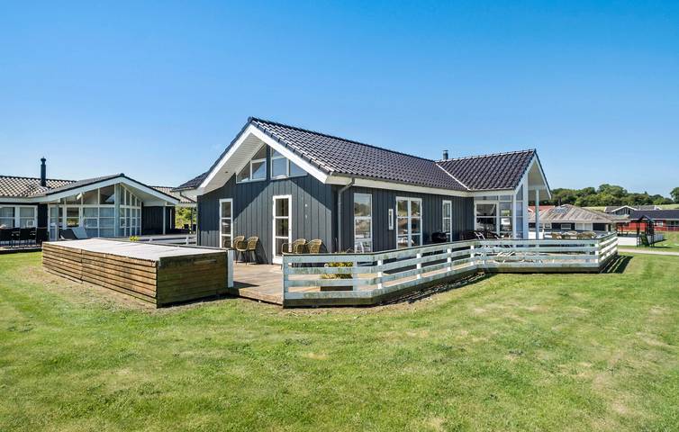 Ferienhaus für 8 Personen, mit Whirlpool und Terrasse sowie Garten, kinderfreundlich in Nordborg - 3