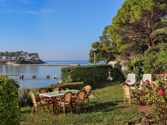 Ferienhaus für 11 Personen, mit Terrasse und Garten, mit Haustier auf Rab - 2