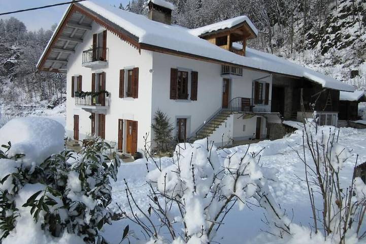 Ferienhaus für 8 Personen, mit Terrasse und Garten